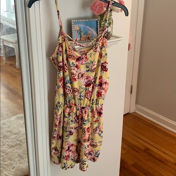 Yellow floral romper! - Picture 1 of 2